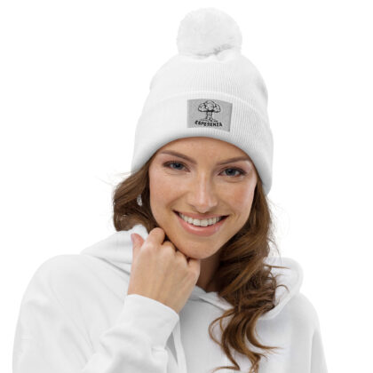 Bonnet Pom-Pom Esperenza – look streetwear urbain avec pompon
